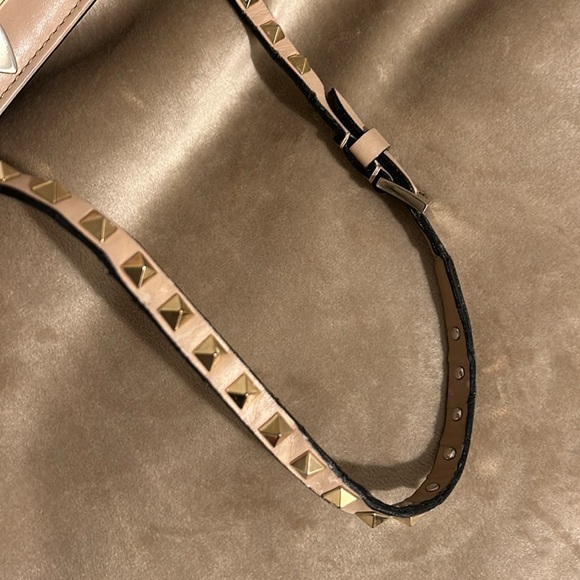 Valentino Rock Stud Nude Poudre Leather Shoulder Hand Bag - Picture 7 of 14